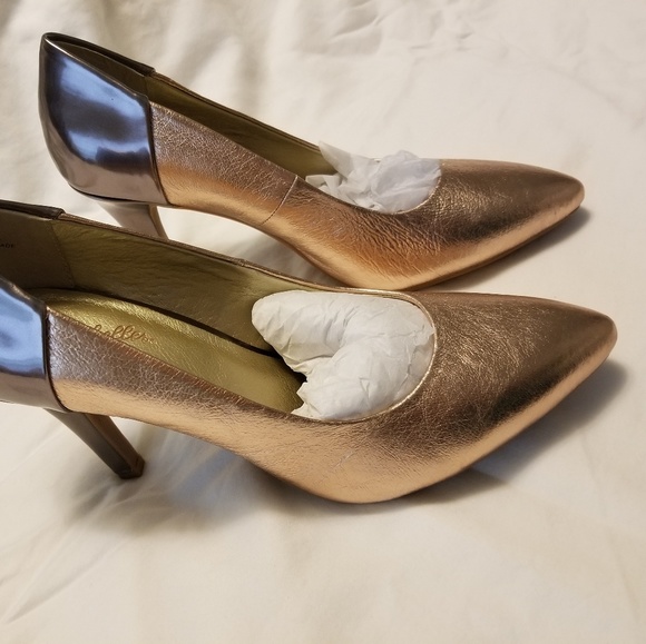 Seychelles Strike a Cord Rose Gold Pewter Pumps - Picture 3 of 6